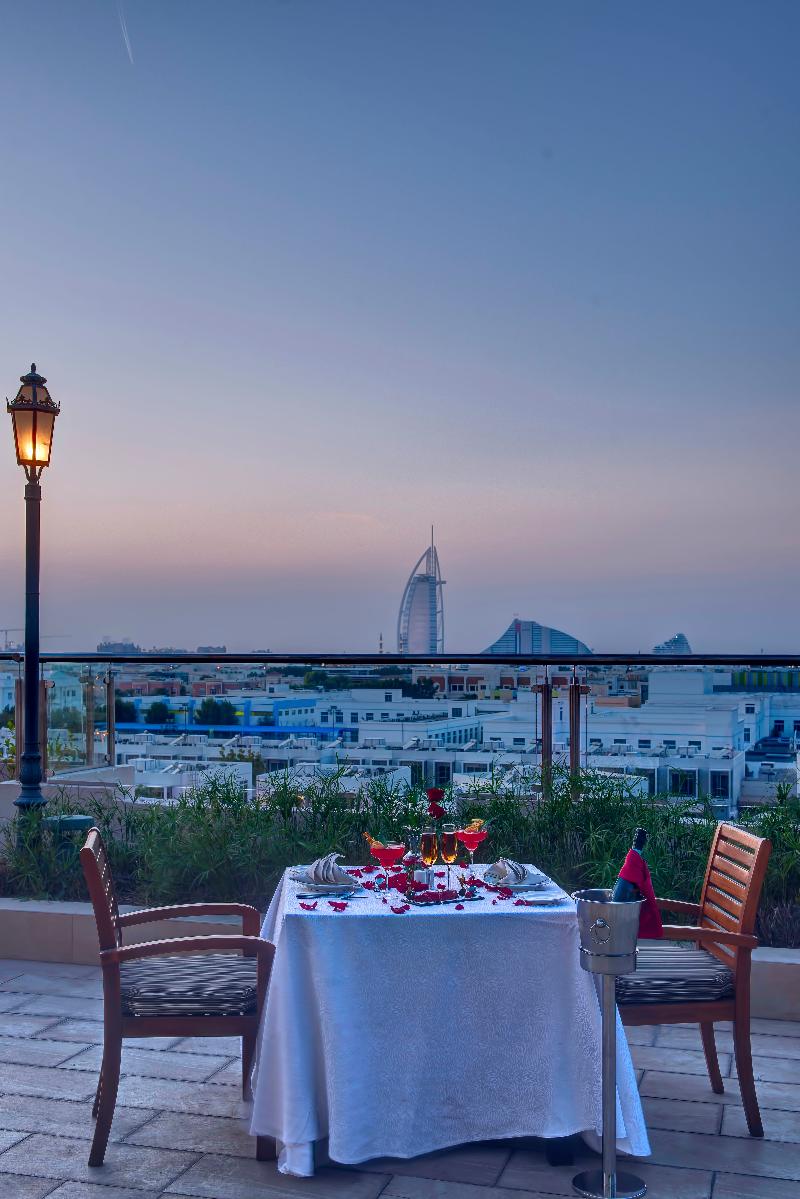 Metropolitan Hotel Dubai - Restoran