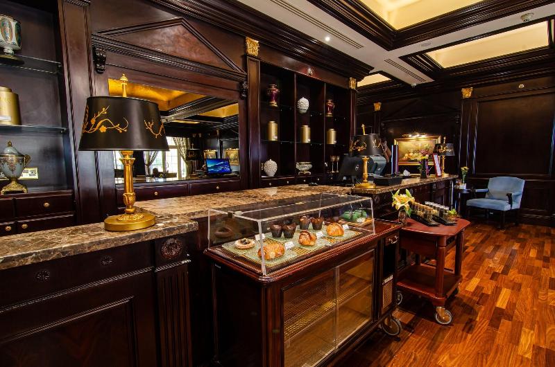 Al Aziziyah Boutique Hotel - Bar