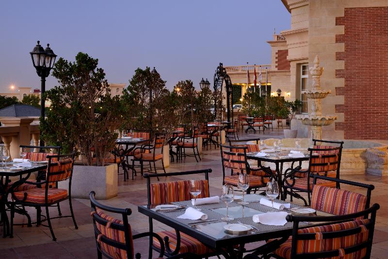 Al Aziziyah Boutique Hotel - Restoran