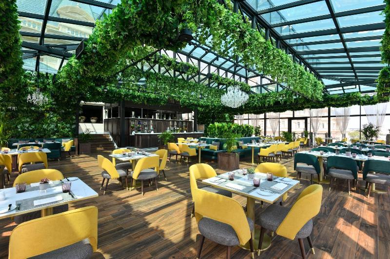 Al Aziziyah Boutique Hotel - Restoran