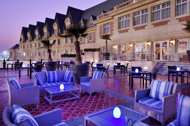 Al Aziziyah Boutique Hotel - Restoran