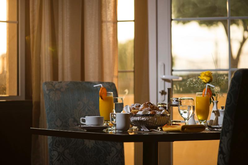 Al Aziziyah Boutique Hotel - Restoran