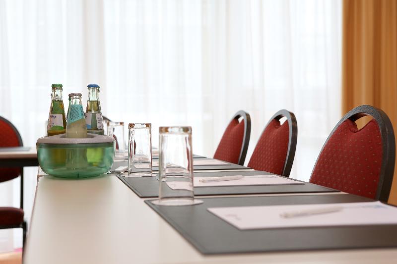 Amedia Hotel Frankfurt-Ruesselsheim by Wyndham - Toplantı