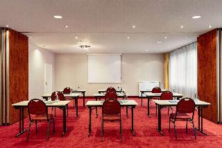 Amedia Hotel Frankfurt-Ruesselsheim by Wyndham fotoÄŸrafÄ±
