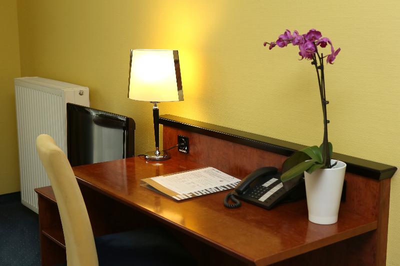 Amedia Hotel Frankfurt-Ruesselsheim by Wyndham - Oda