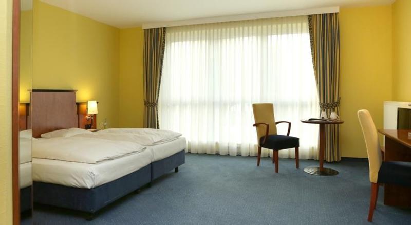Amedia Hotel Frankfurt-Ruesselsheim by Wyndham - Oda