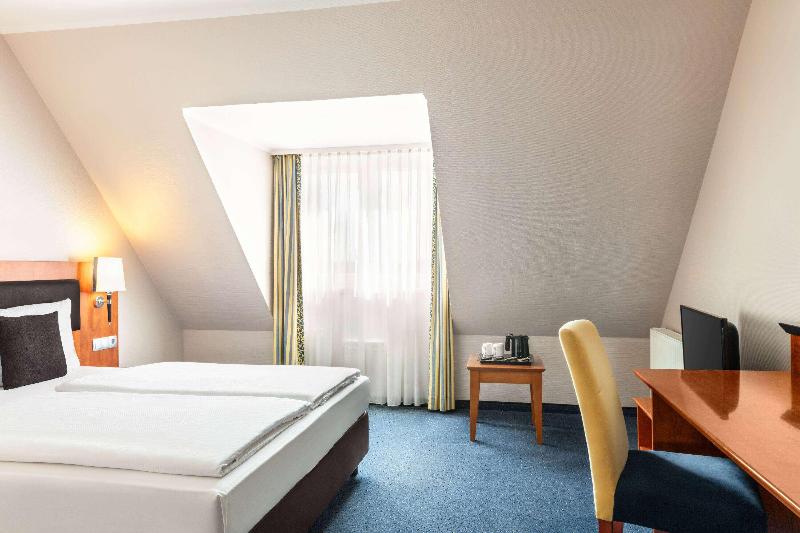Amedia Hotel Frankfurt-Ruesselsheim by Wyndham - Oda