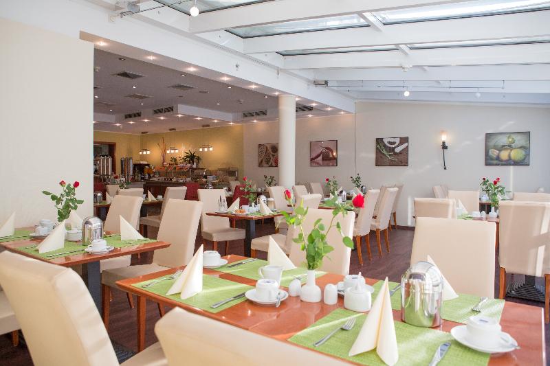Amedia Hotel Frankfurt-Ruesselsheim by Wyndham - Restoran