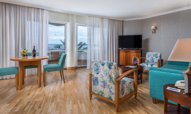 Pestana Grand Premium Ocean Resort - Oda