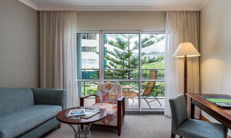 Pestana Grand Premium Ocean Resort - Oda