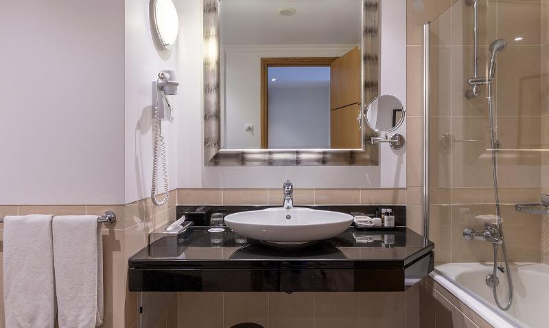 Pestana Grand Premium Ocean Resort - Oda