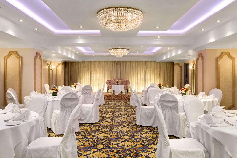 Hawthorn Suites By Wyndham Al Khobar - Toplantı