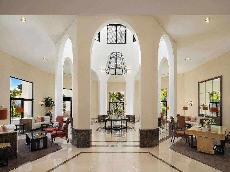 Pine Cliffs Ocean Suites - Lobi