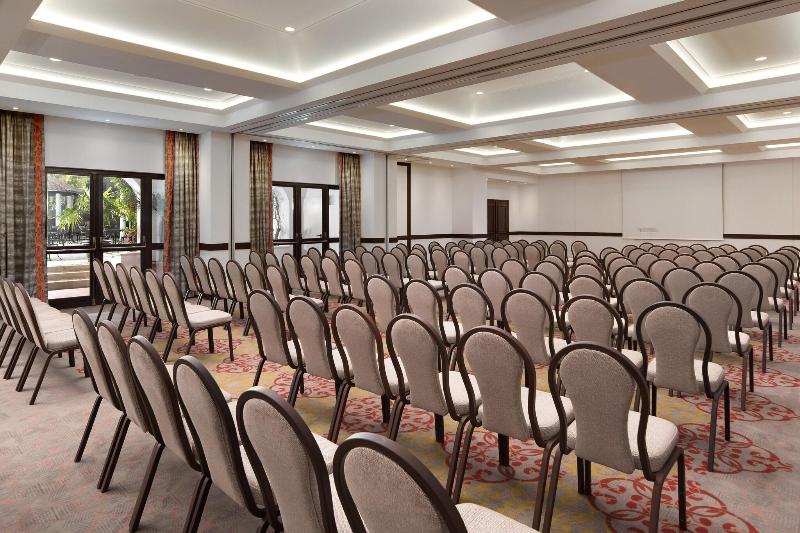 Pine Cliffs Ocean Suites - Toplantı
