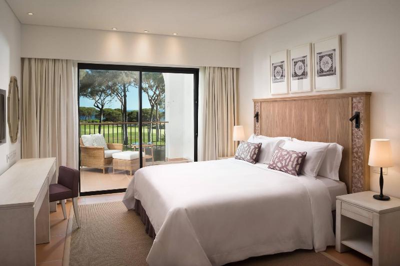 Pine Cliffs Ocean Suites - Oda
