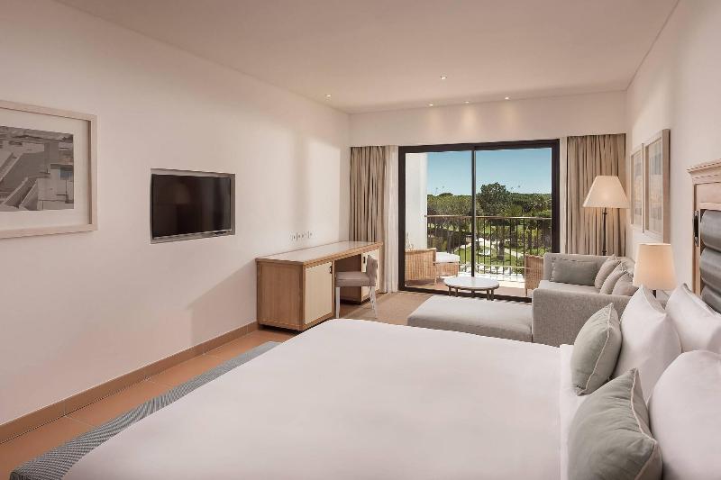 Pine Cliffs Ocean Suites - Havuz