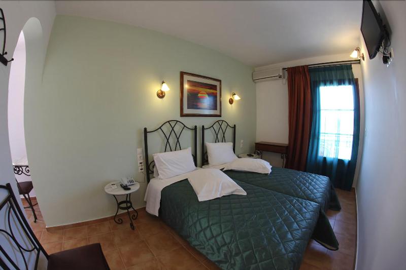 Skiathos Island Suites - Oda
