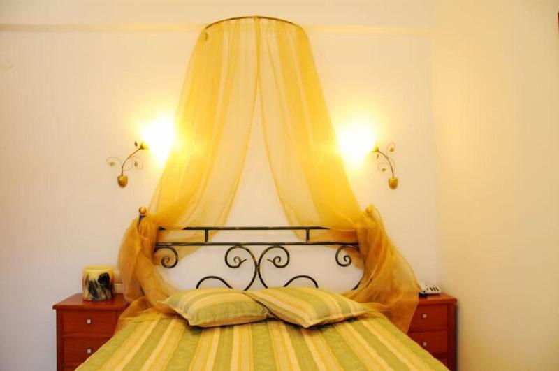 Skiathos Island Suites - Oda