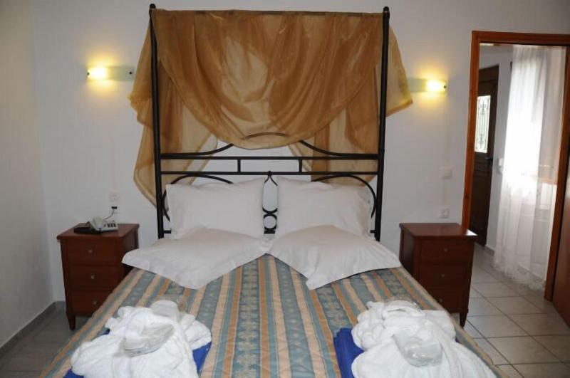 Skiathos Island Suites - Oda