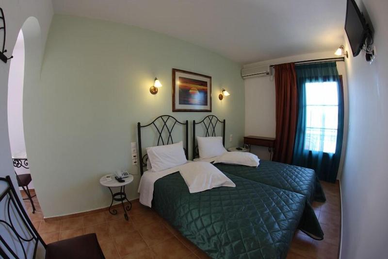 Skiathos Island Suites - Oda