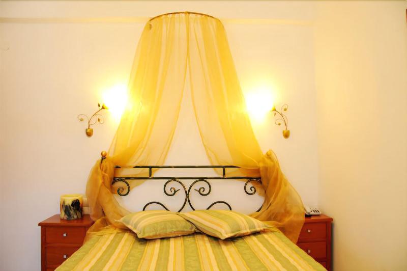 Skiathos Island Suites - Oda