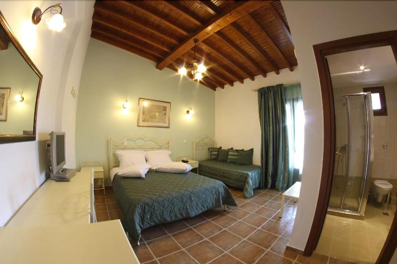 Skiathos Island Suites - Oda