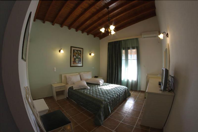 Skiathos Island Suites - Oda