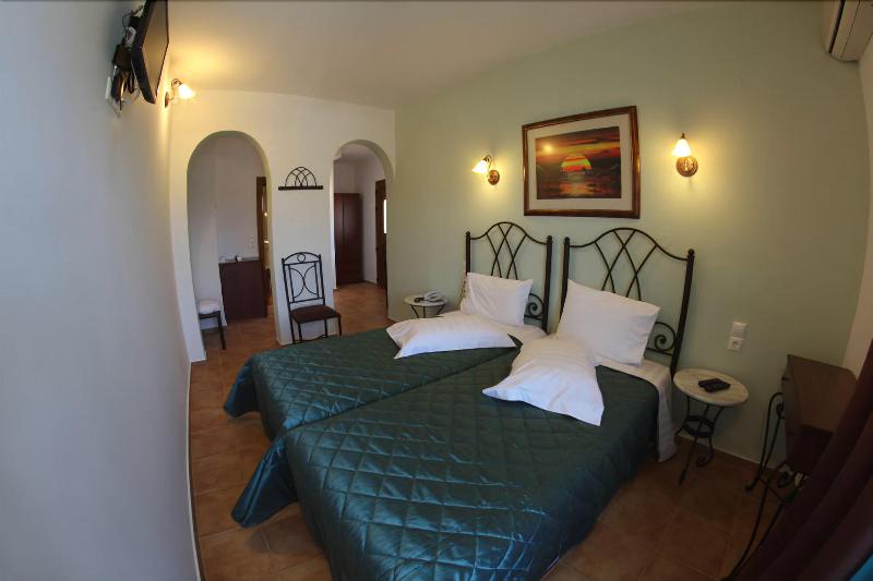 Skiathos Island Suites - Oda