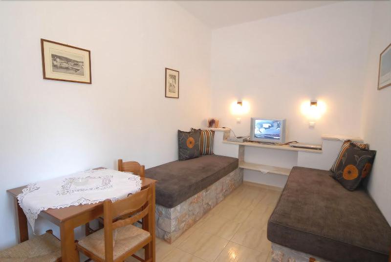 Skiathos Island Suites - Oda