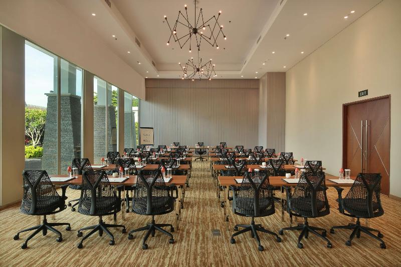 Hilton Garden Inn Bali Ngurah Rai Airport - Toplantı