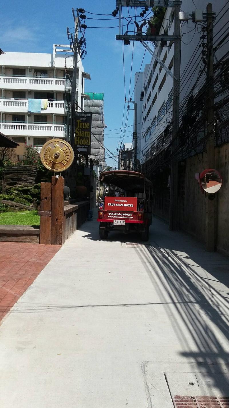 True Siam Rangnam Hotel - Genel