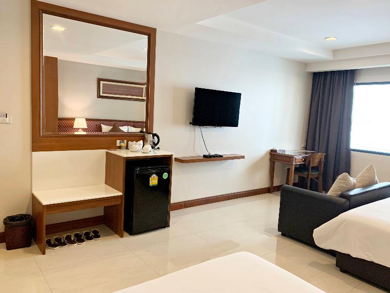 True Siam Rangnam Hotel - Oda