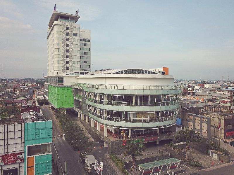 FOX Hotel Pekanbaru - Genel