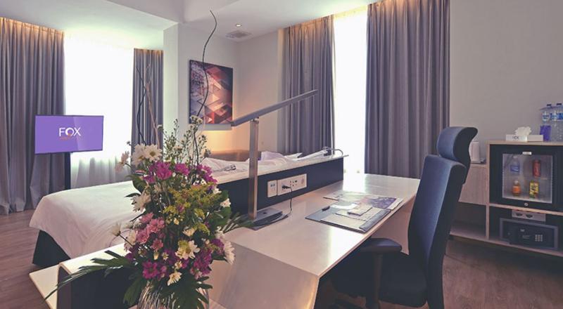 FOX Hotel Pekanbaru - Oda