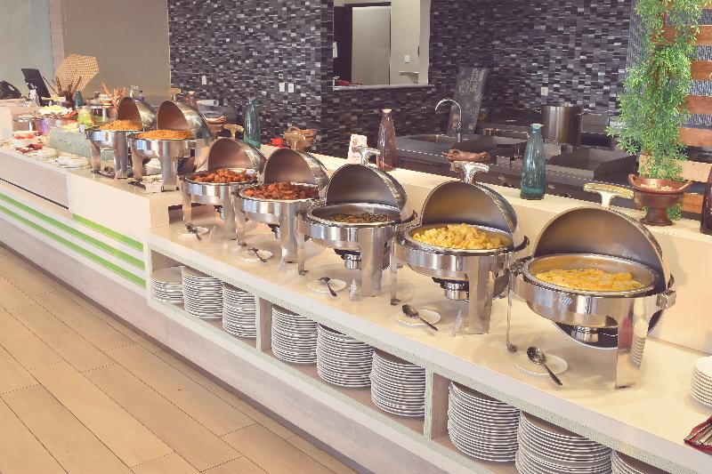 FOX Hotel Pekanbaru - Restoran