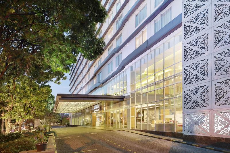 Mercure Nexa Hotel Supratman - Genel