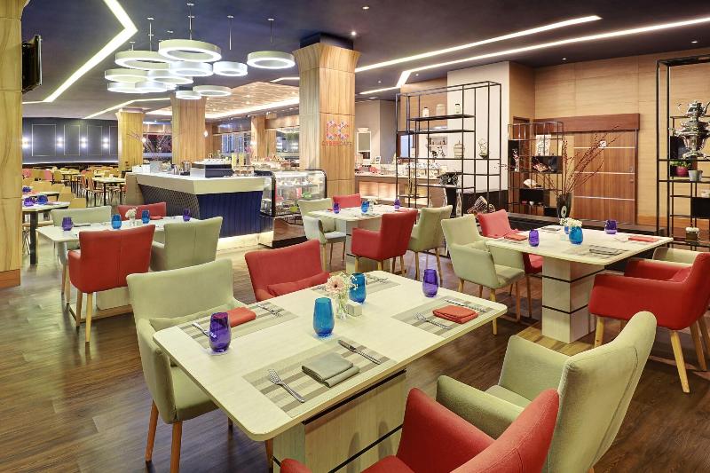 Mercure Nexa Hotel Supratman - Restoran