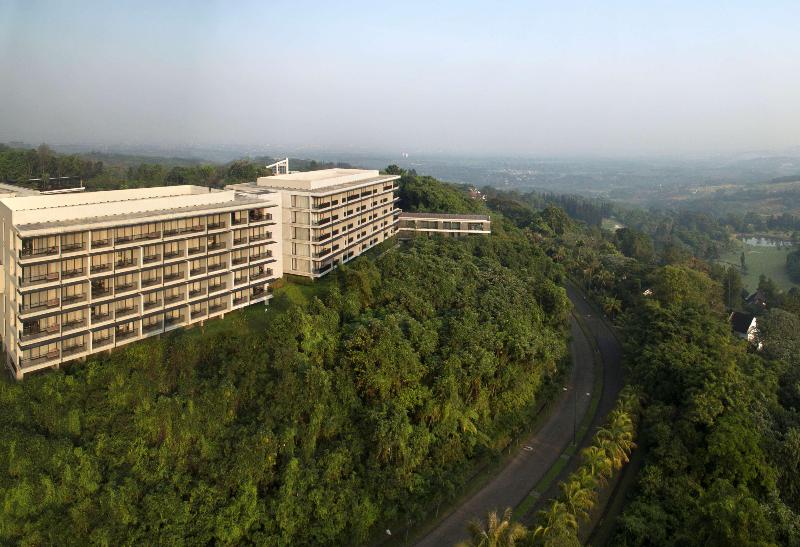 Royal Tulip Gunung Geulis Resort & Golf - Genel