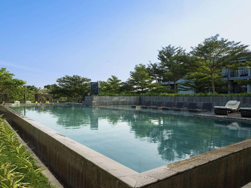Royal Tulip Gunung Geulis Resort & Golf - Havuz