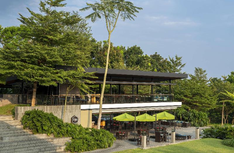 Royal Tulip Gunung Geulis Resort & Golf - Restoran