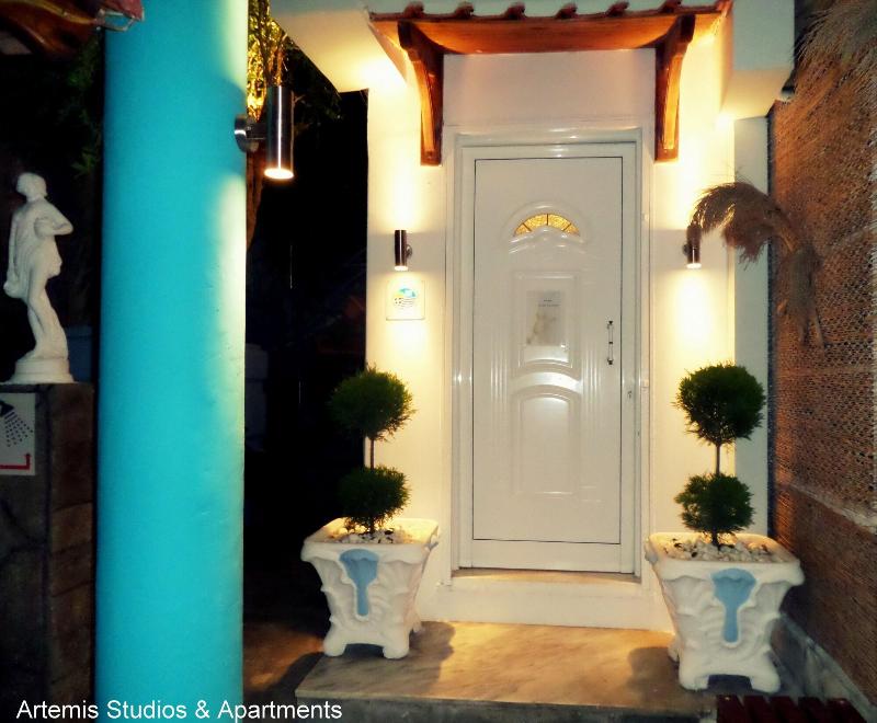 Artemis Studios & Apartments - Genel