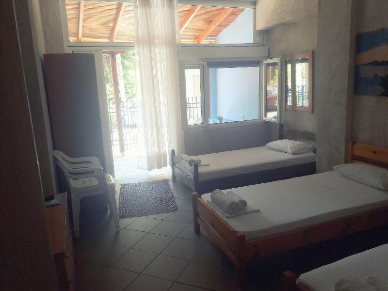 Artemis Studios & Apartments - Oda