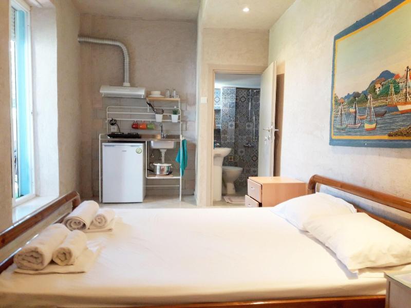 Artemis Studios & Apartments - Oda