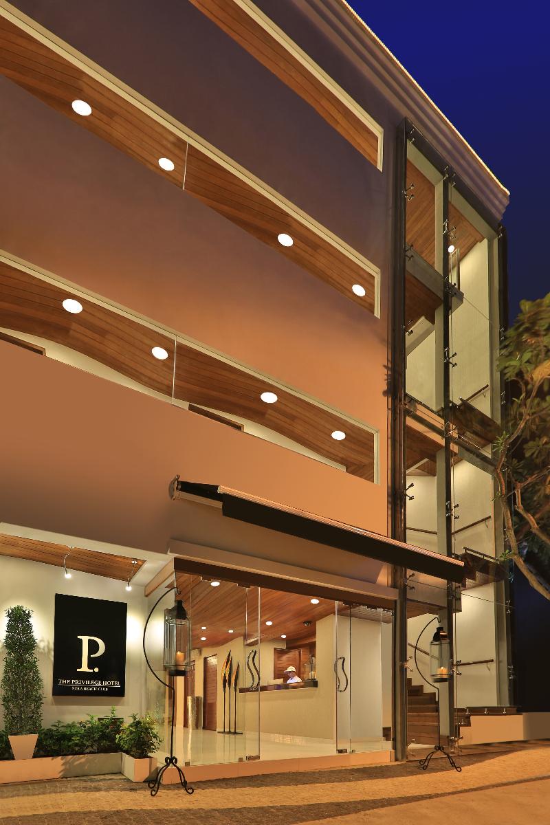 The Privilege Hotel Ezra Beach Club - Lobi