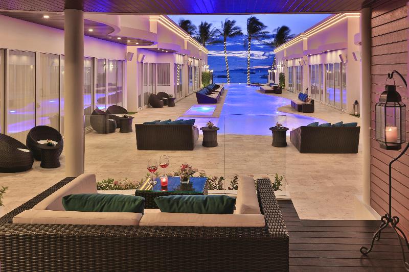 The Privilege Hotel Ezra Beach Club - Oda