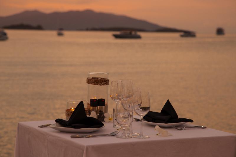 The Privilege Hotel Ezra Beach Club - Restoran