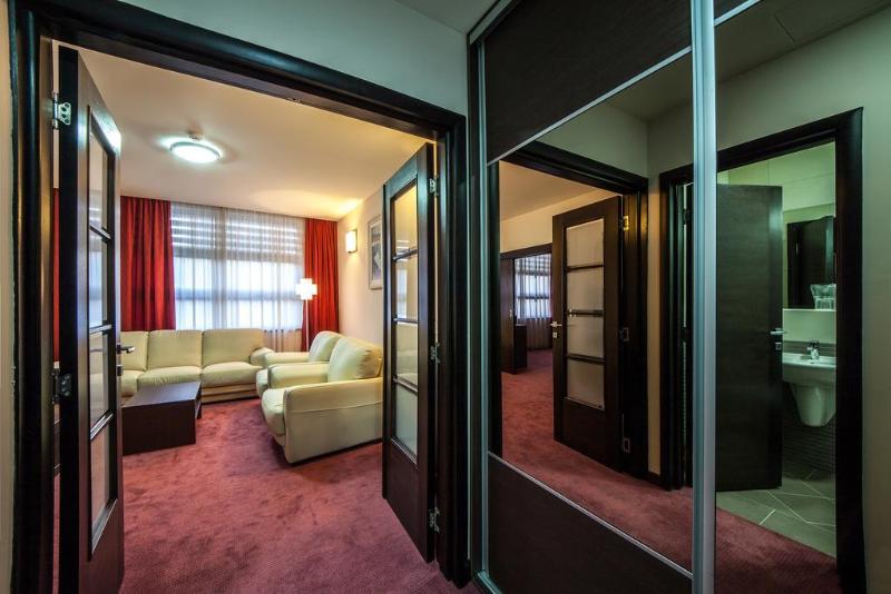 Hotel Terminus - Genel