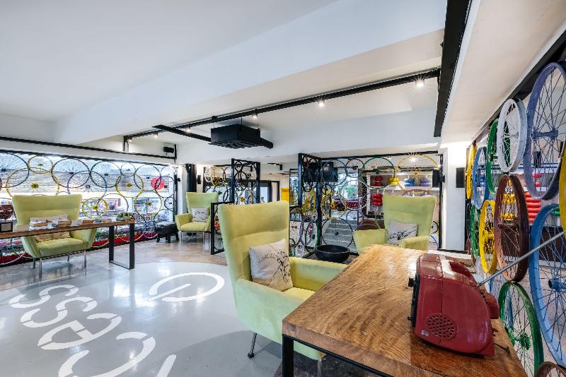 Viva Dash Hotel Seminyak - Lobi