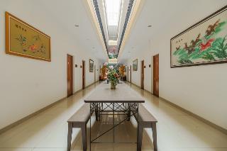 Alqueby Hotel near Kiara Artha Park otel fotoğrafı