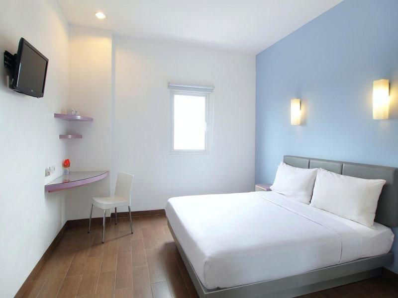 Amaris Hotel Hertasning Makassar - Oda